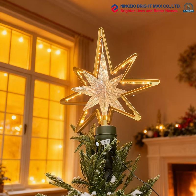 घूमता हुआ क्रिसमस ट्री सितारा